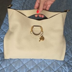 See By CHLOE Elegant Cream Leather Handbag